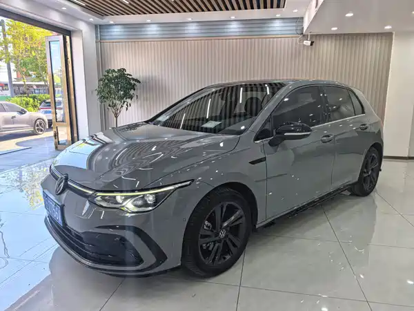Volkswagen Golf 2023