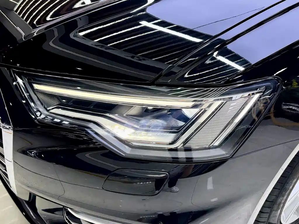 Audi A6L 2023