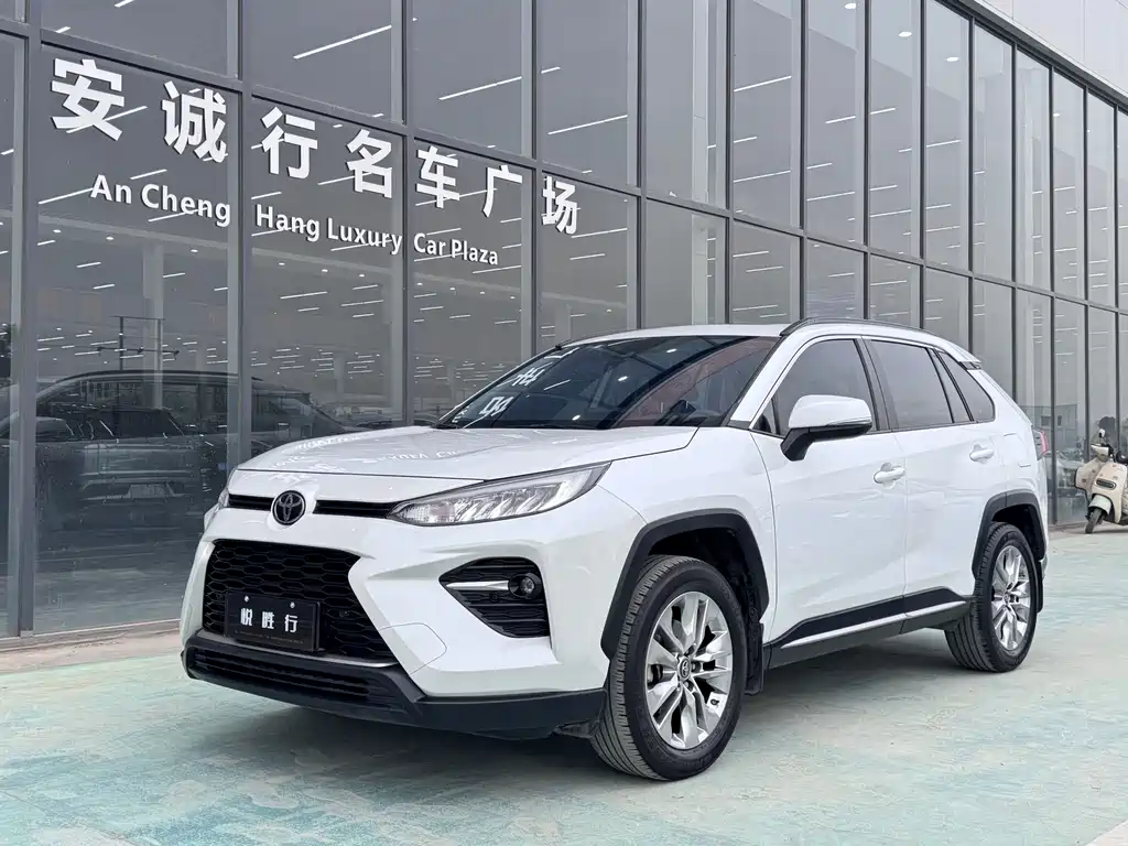 Toyota Wildlander 2021 — фото 1