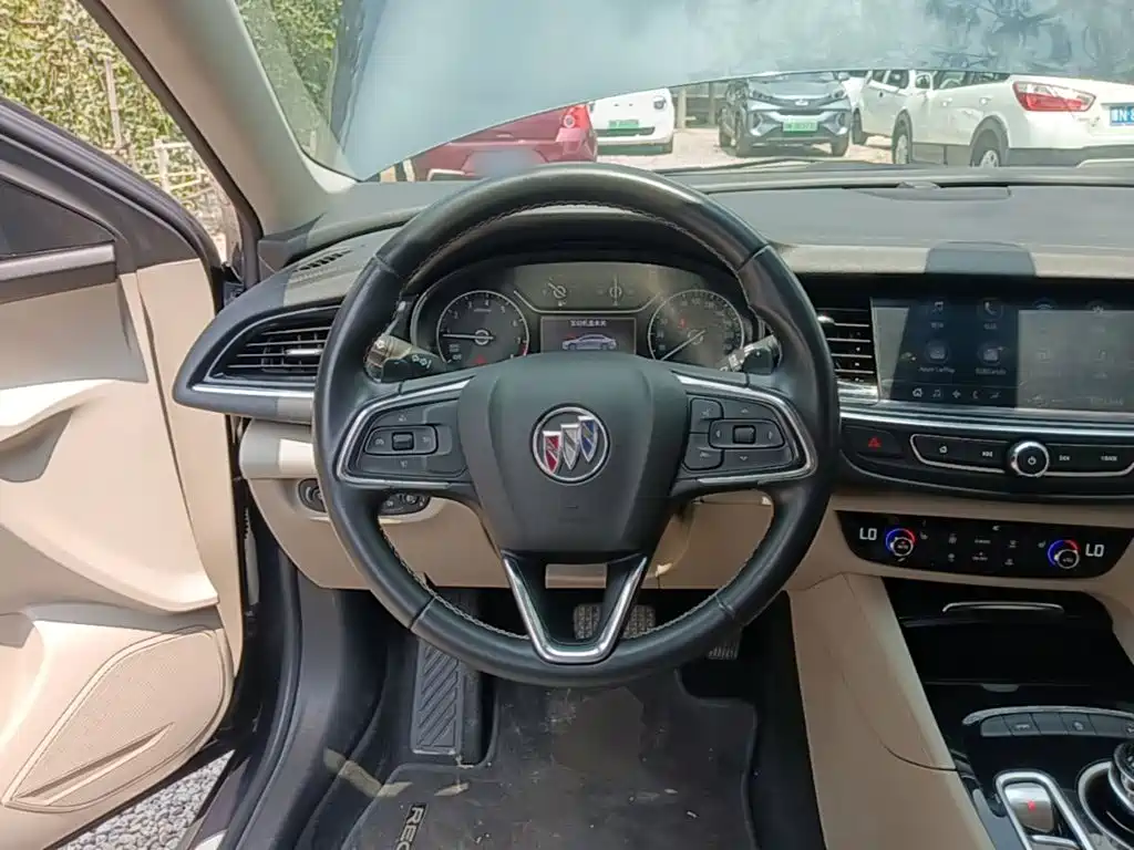 Buick Regal 2021 — фото 11