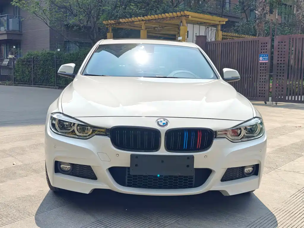 BMW 3 Series 2019 — фото 2