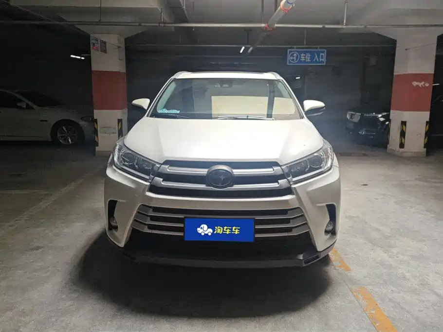 Toyota Highlander 2018 — фото 2