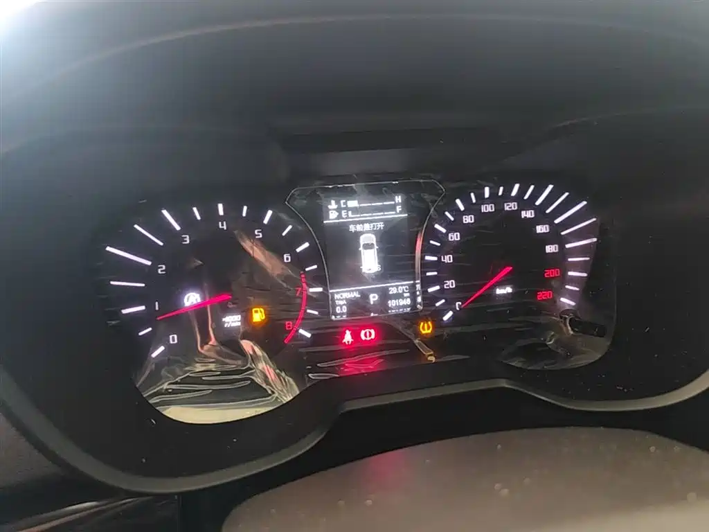 GAC Motor Trumpchi GS4 2015 — фото 12