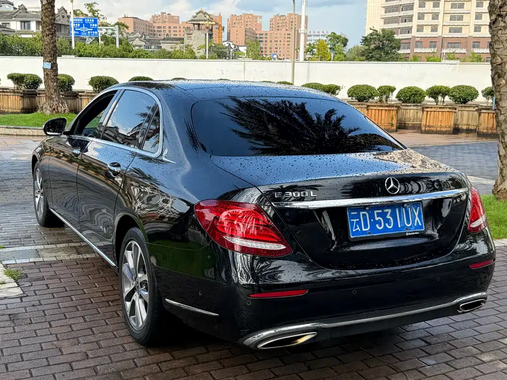 Mercedes-Benz E-Class 2017