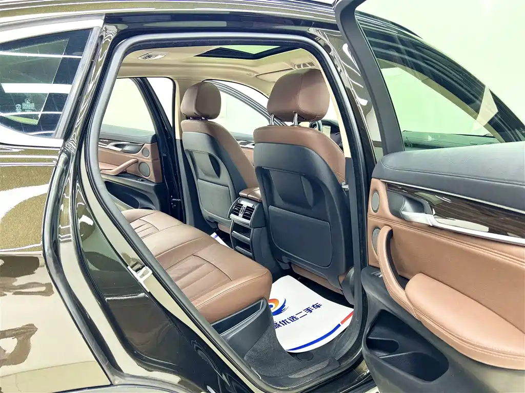 BMW X6 2015 — фото 19