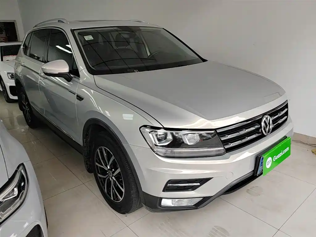 Volkswagen Tiguan L 2018 — фото 4
