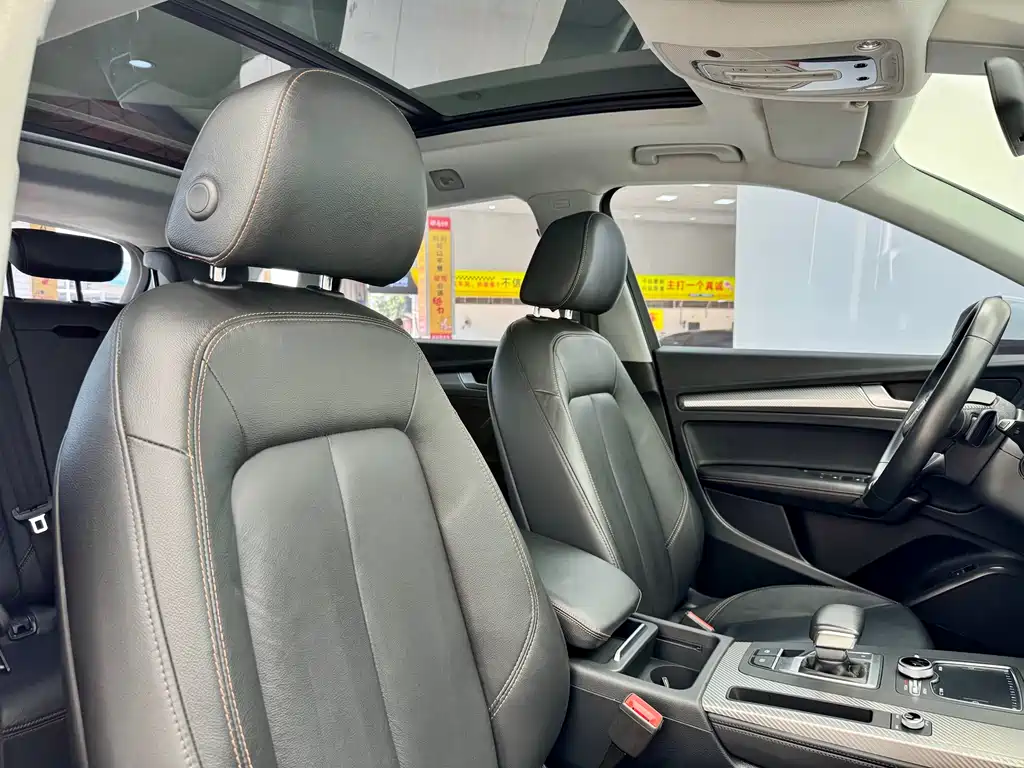 Audi Q5L 2019 — фото 15