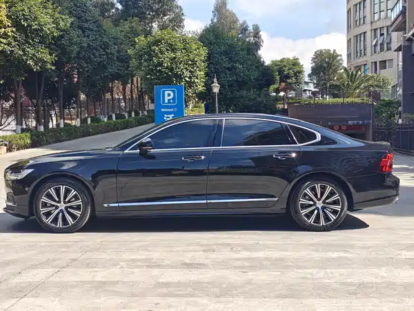 Volvo S90 2021