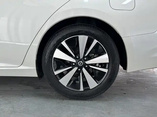 Nissan Teana 2022 — фото 14