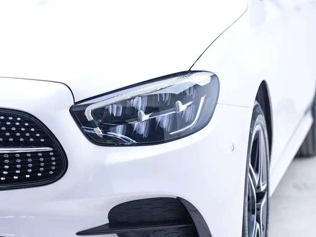 Mercedes-Benz E-Class 2020 — фото 6