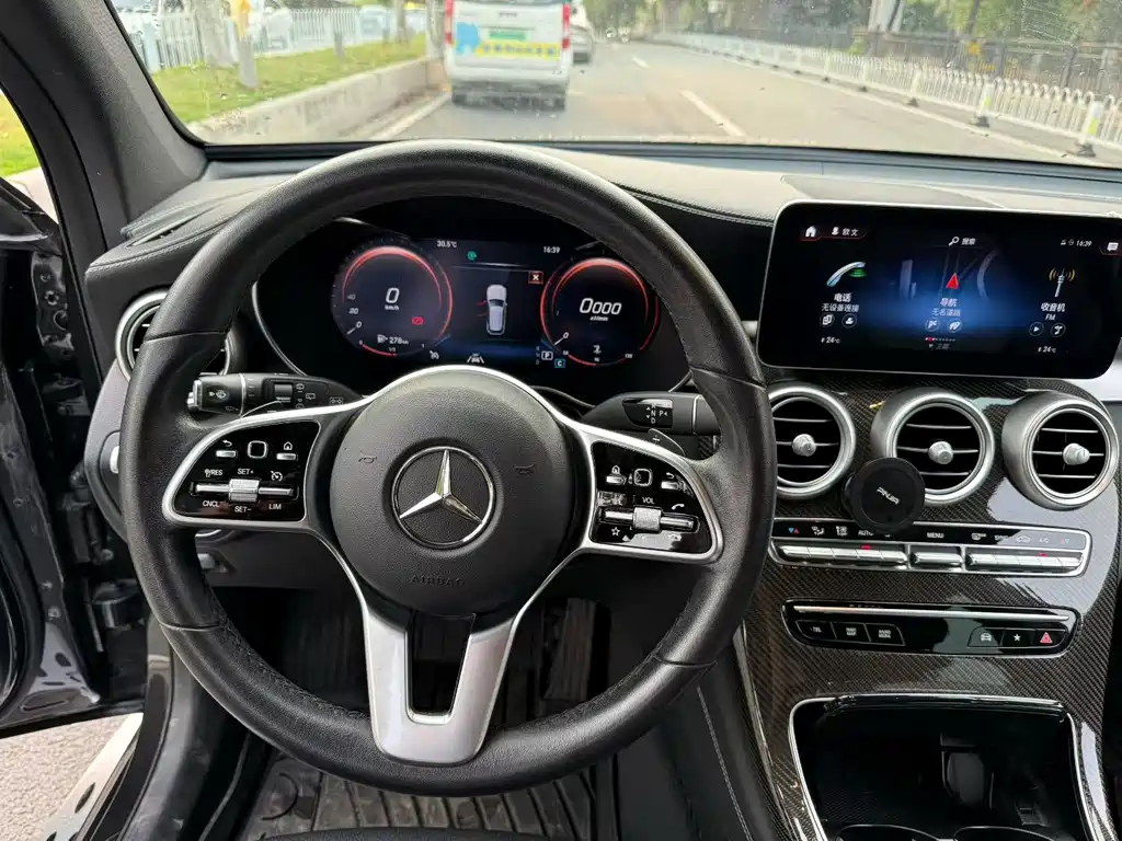Mercedes-Benz GLC 2020 — фото 8