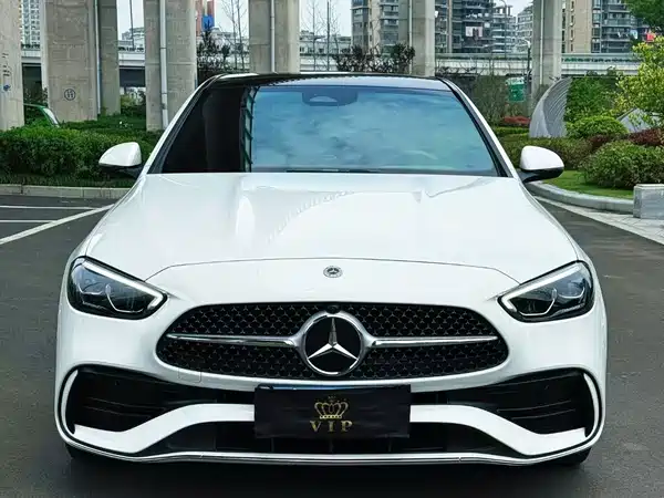 Mercedes-Benz C-Class 2024