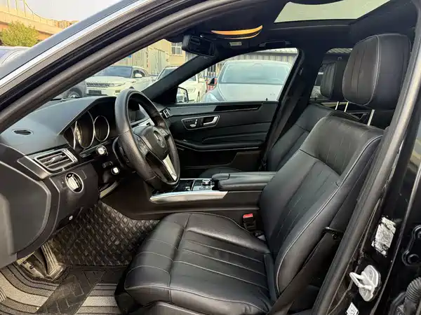 Mercedes-Benz E-Class 2015