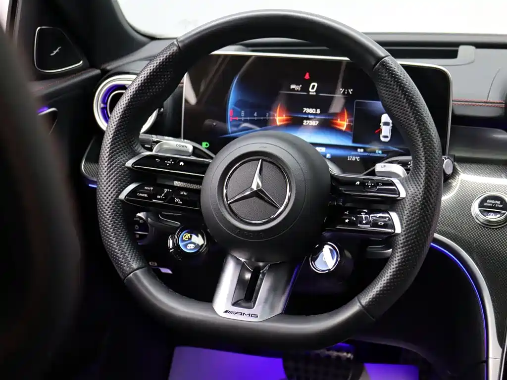 Mercedes-Benz C-Class AMG 2024 — фото 12