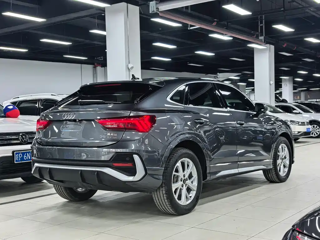 Audi Q3 Sportback 2023 — фото 26