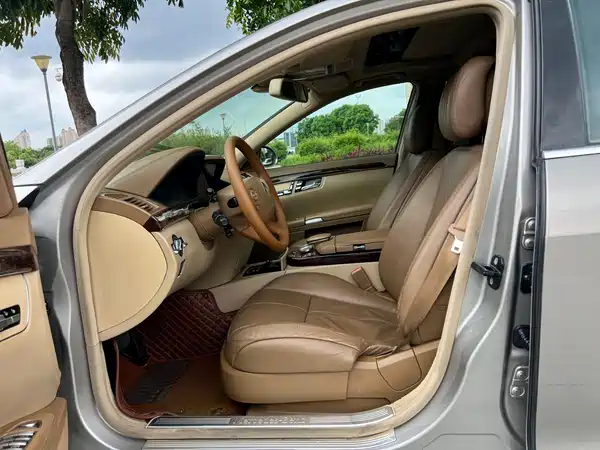 Mercedes-Benz S-Class 2008
