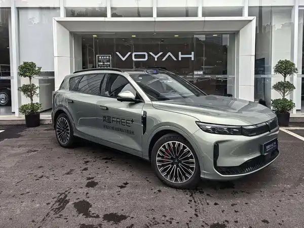 Voyah FREE 2025