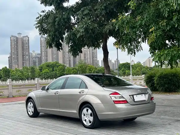Mercedes-Benz S-Class 2008