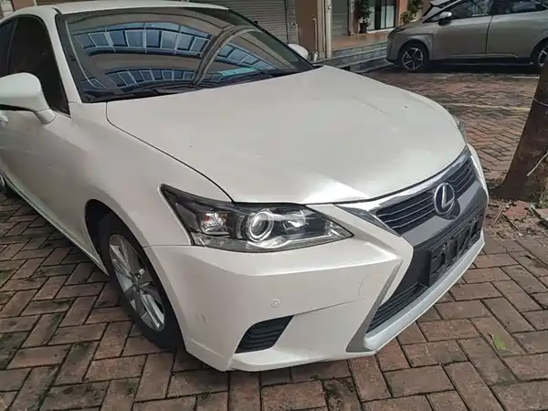 Lexus CT 2014