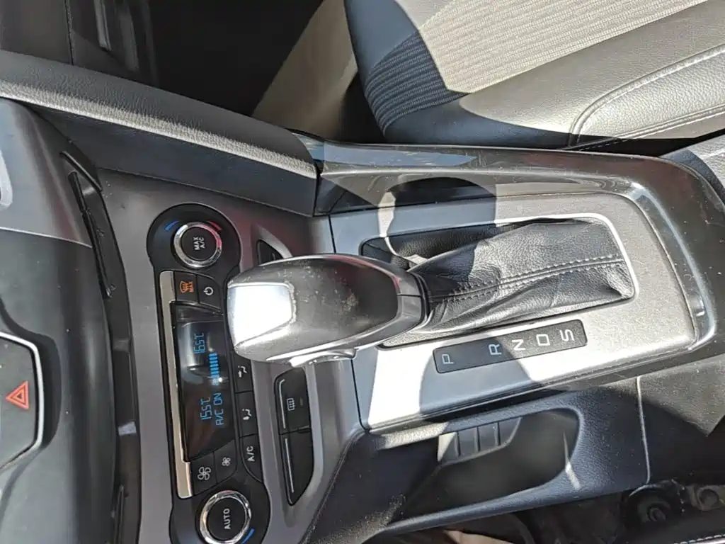 Ford Focus 2015 — фото 14