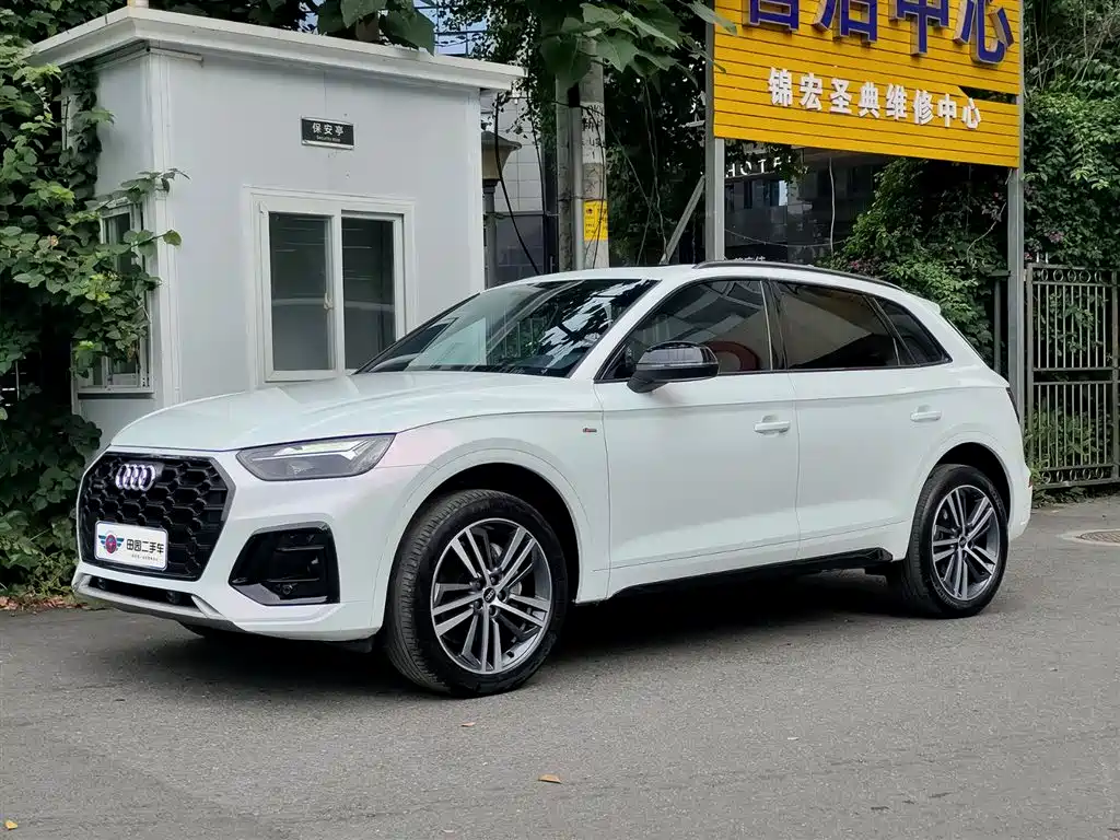 Audi Q5L 2023 — фото 1