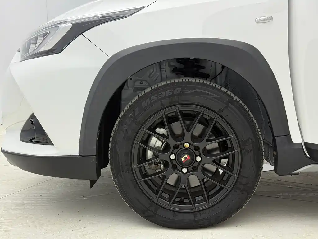 Toyota Yaris L 2022 — фото 19