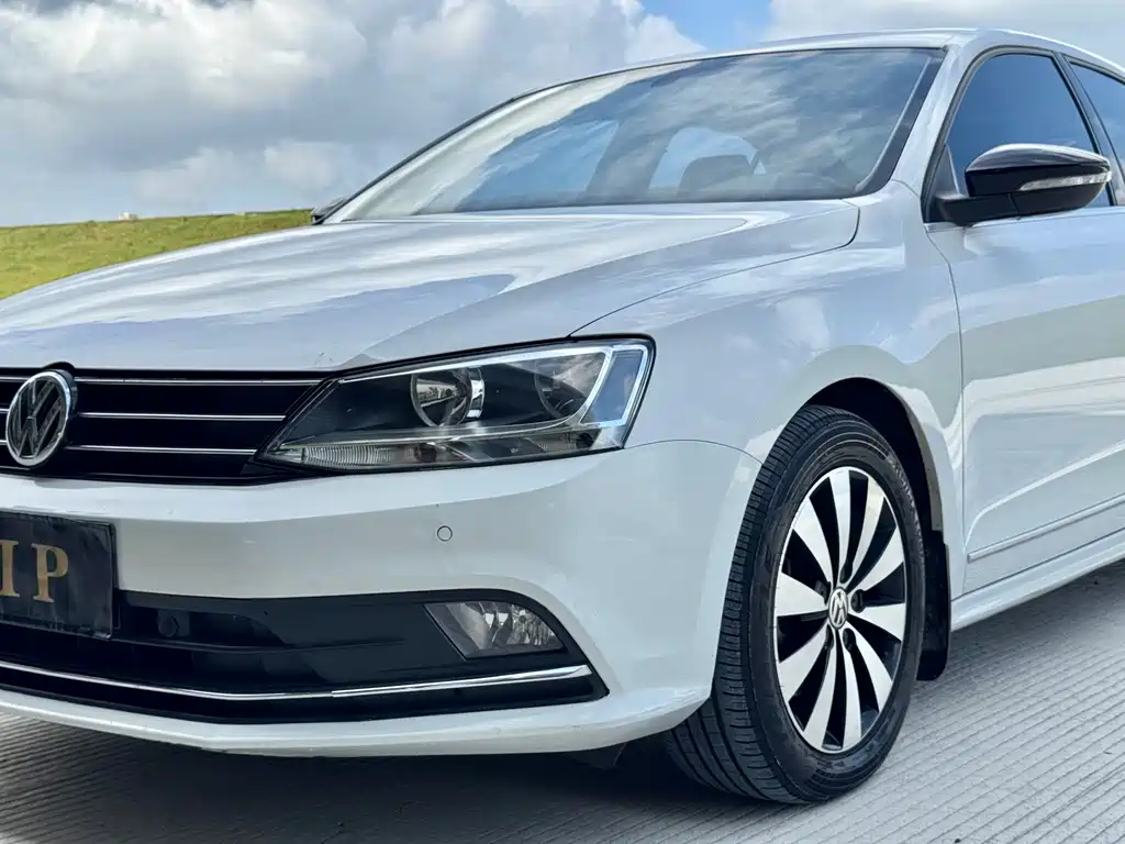 Volkswagen Sagitar 2018 — фото 10