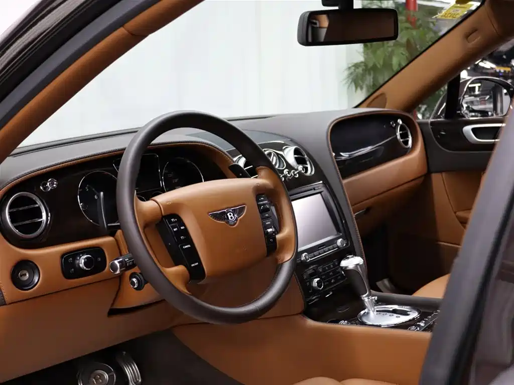 Bentley Flying Spur 2012 — фото 8