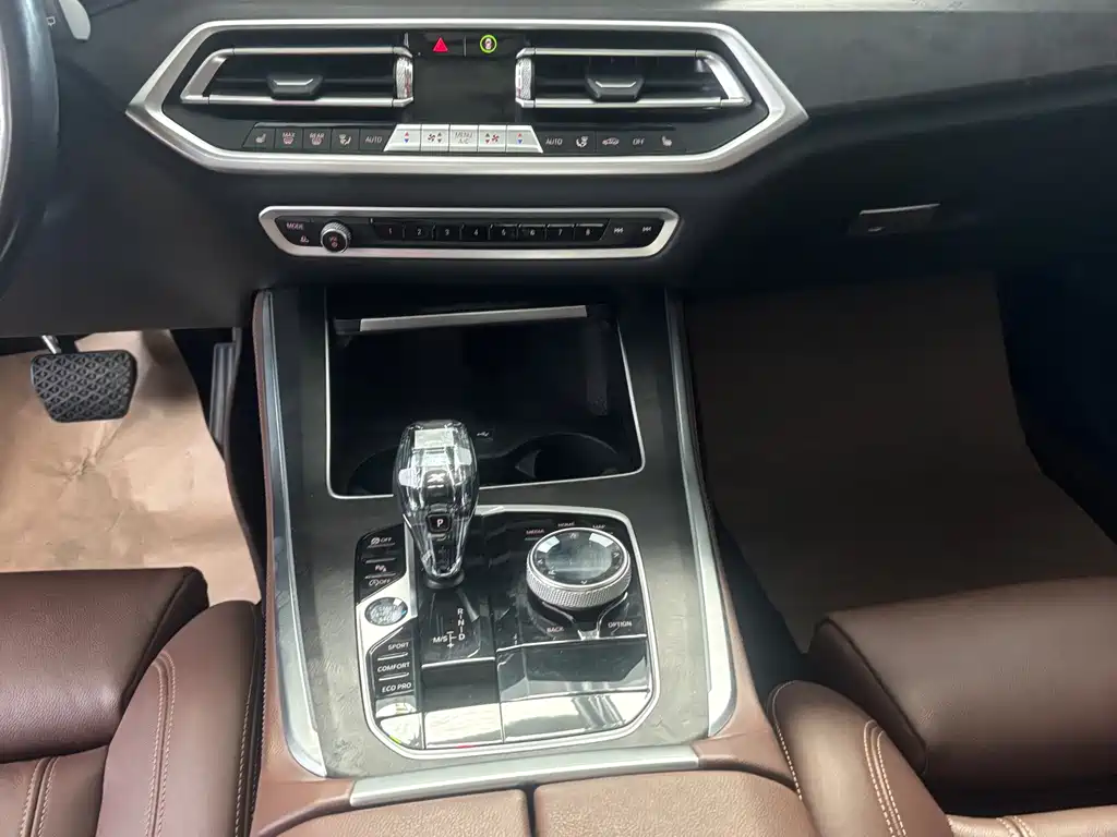 BMW X5 2021 — фото 11