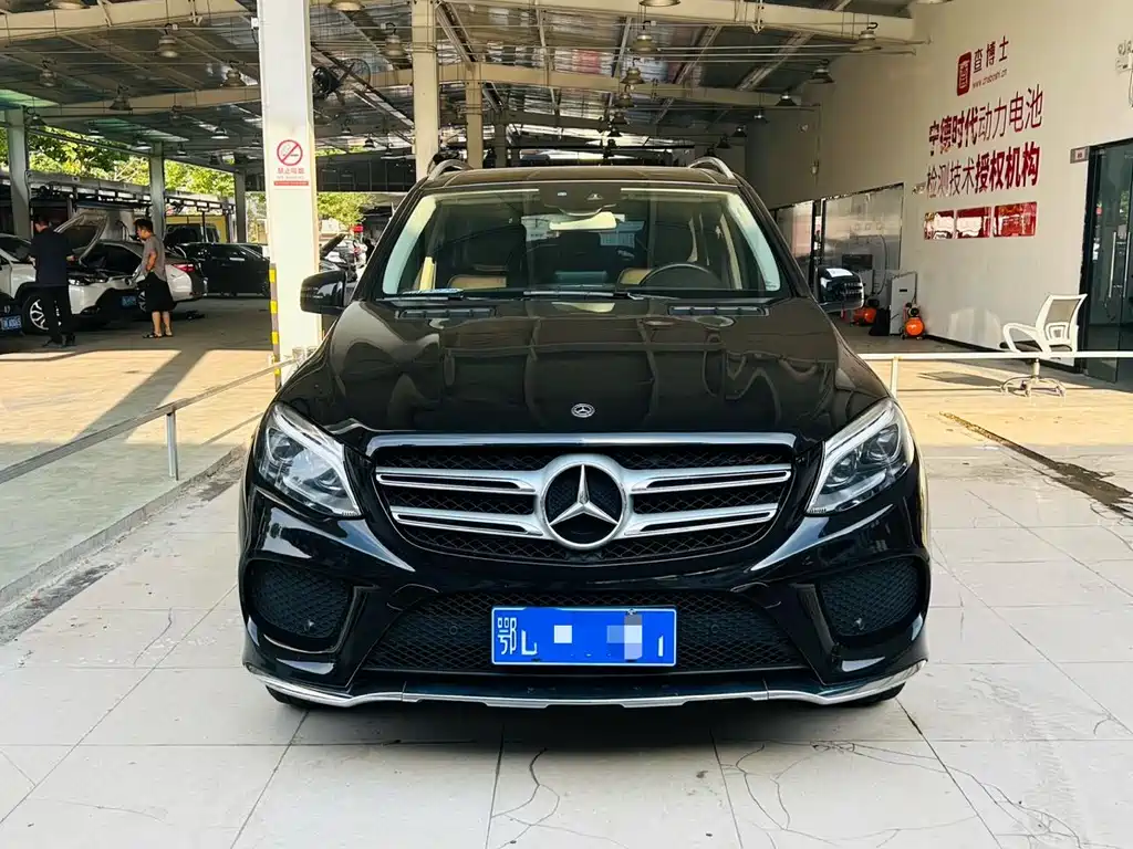Mercedes-Benz GLE 2018 — фото 2