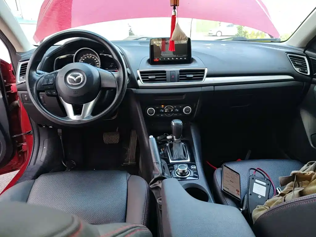 Mazda 3 Axela 2016 — фото 10