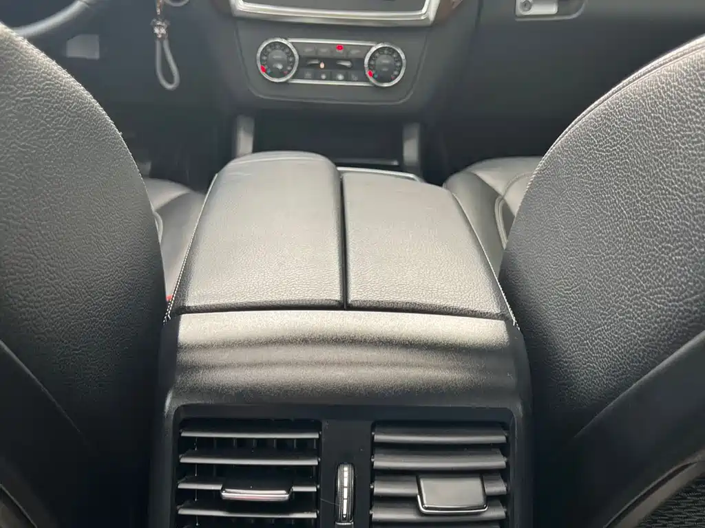 Mercedes-Benz M-Class 2012 — фото 15
