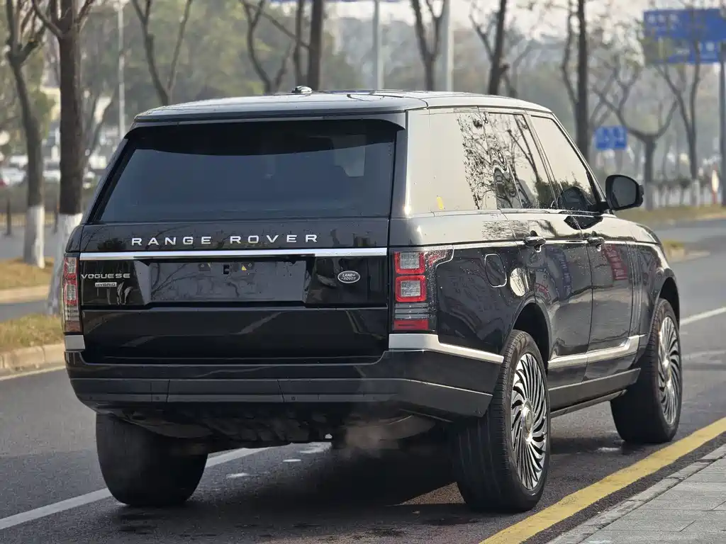 Land Rover Range Rover 2017 — фото 15