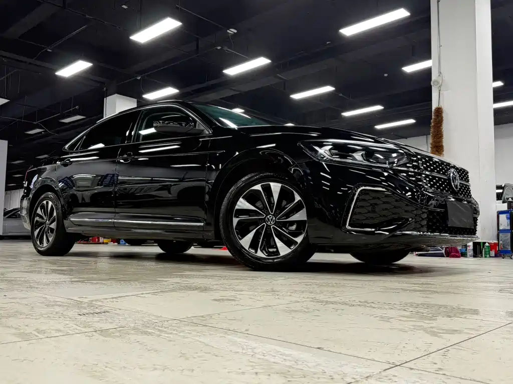 Volkswagen Passat 2022