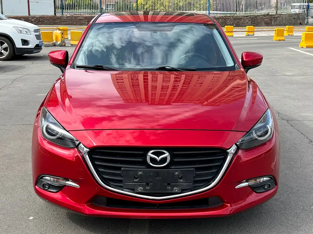 Mazda 3 Axela 2017 — фото 2