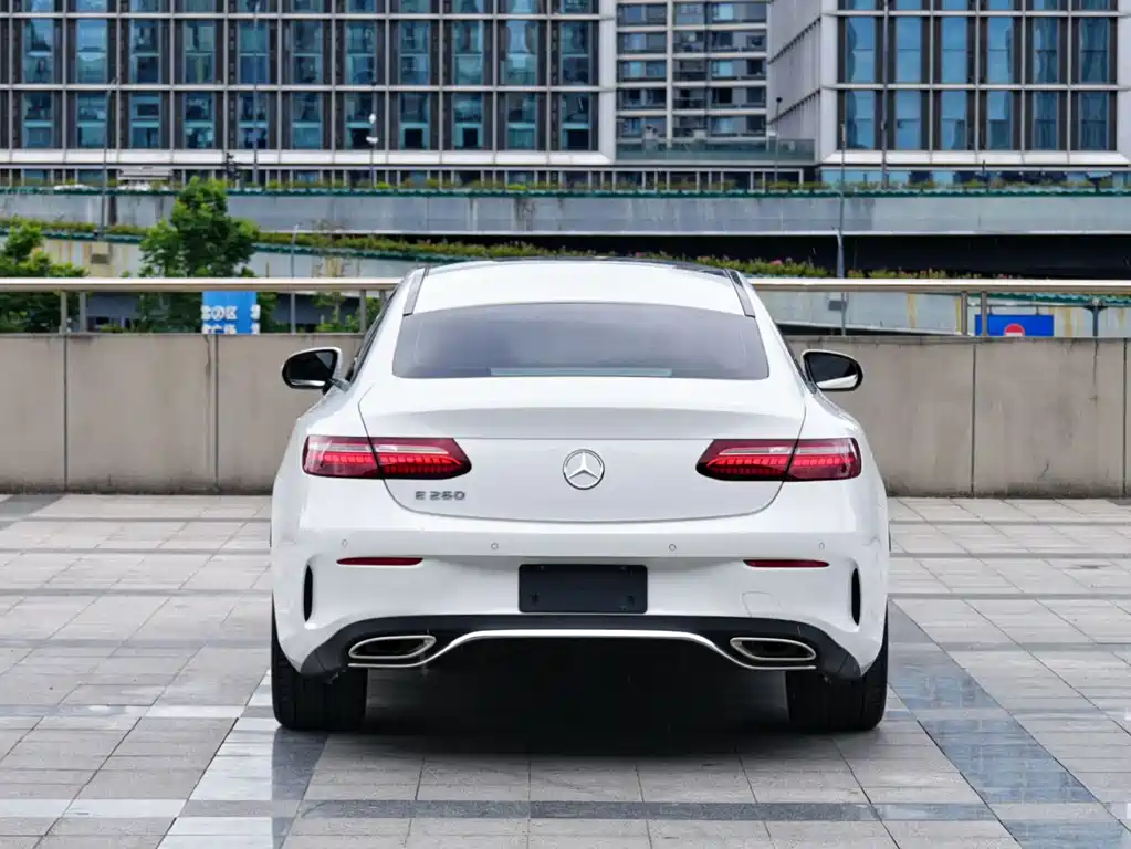 Mercedes-Benz E-Class 2023
