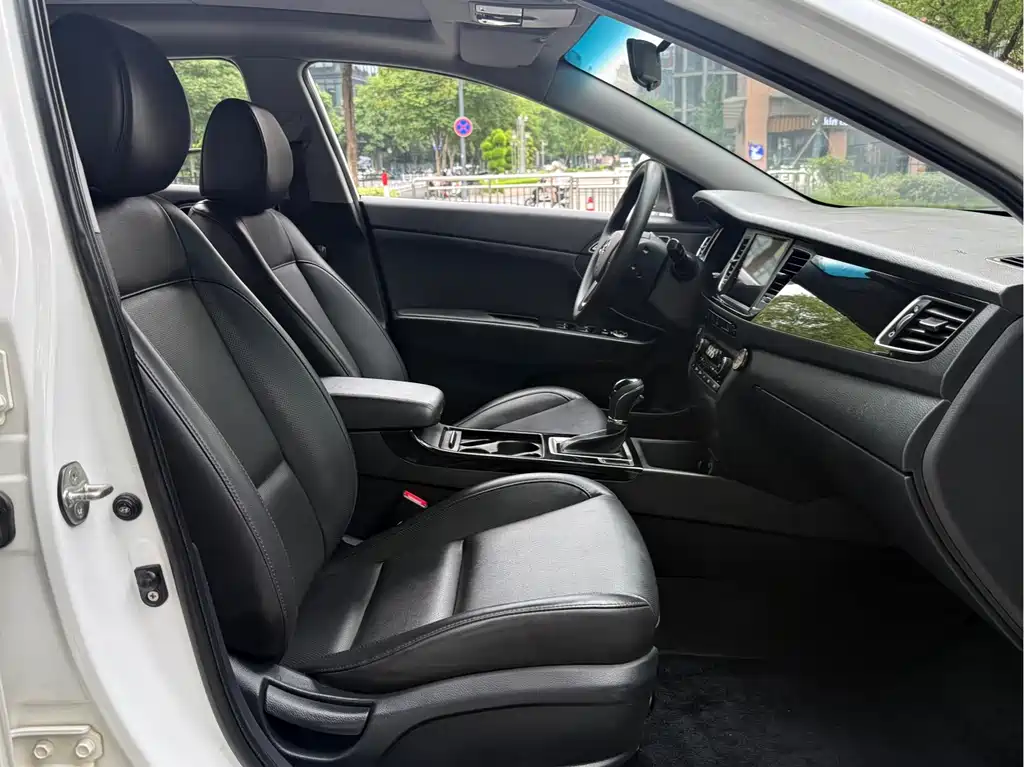 Hyundai Mistra 2016 — фото 12