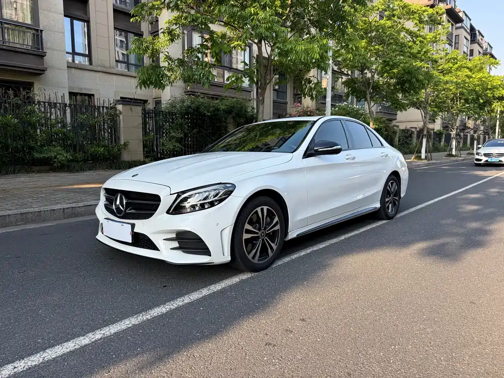 Mercedes-Benz C-Class 2019 — фото 3