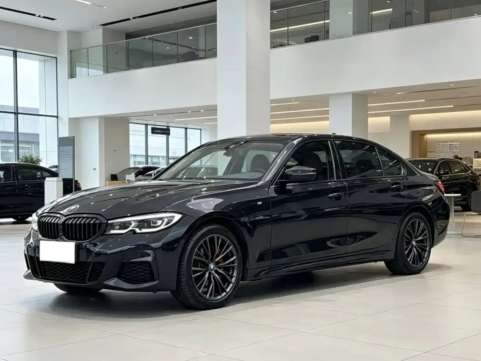 BMW 3 Series 2021