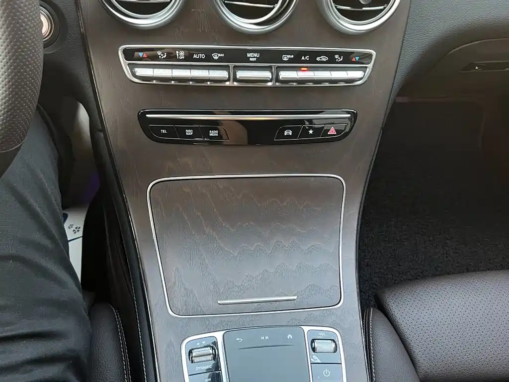 Mercedes-Benz GLC 2021 — фото 20