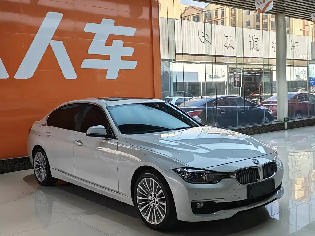 BMW 3 Series 2018 — фото 3