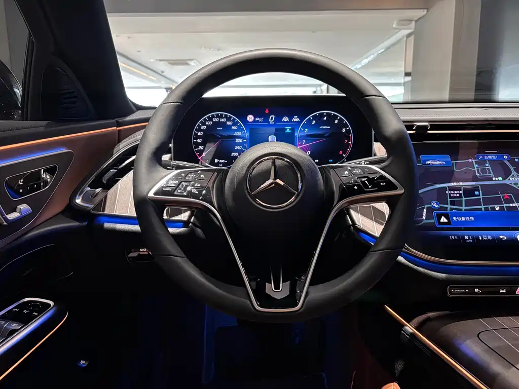 Mercedes-Benz E-Class 2024 — фото 20