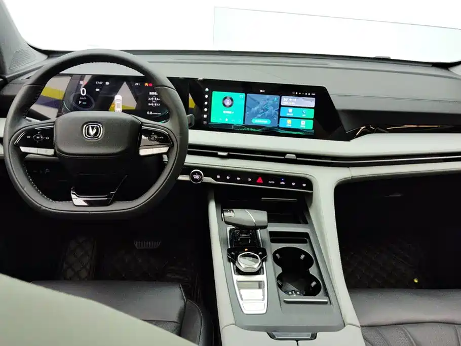 Changan CS75PLUS 2024 — фото 12