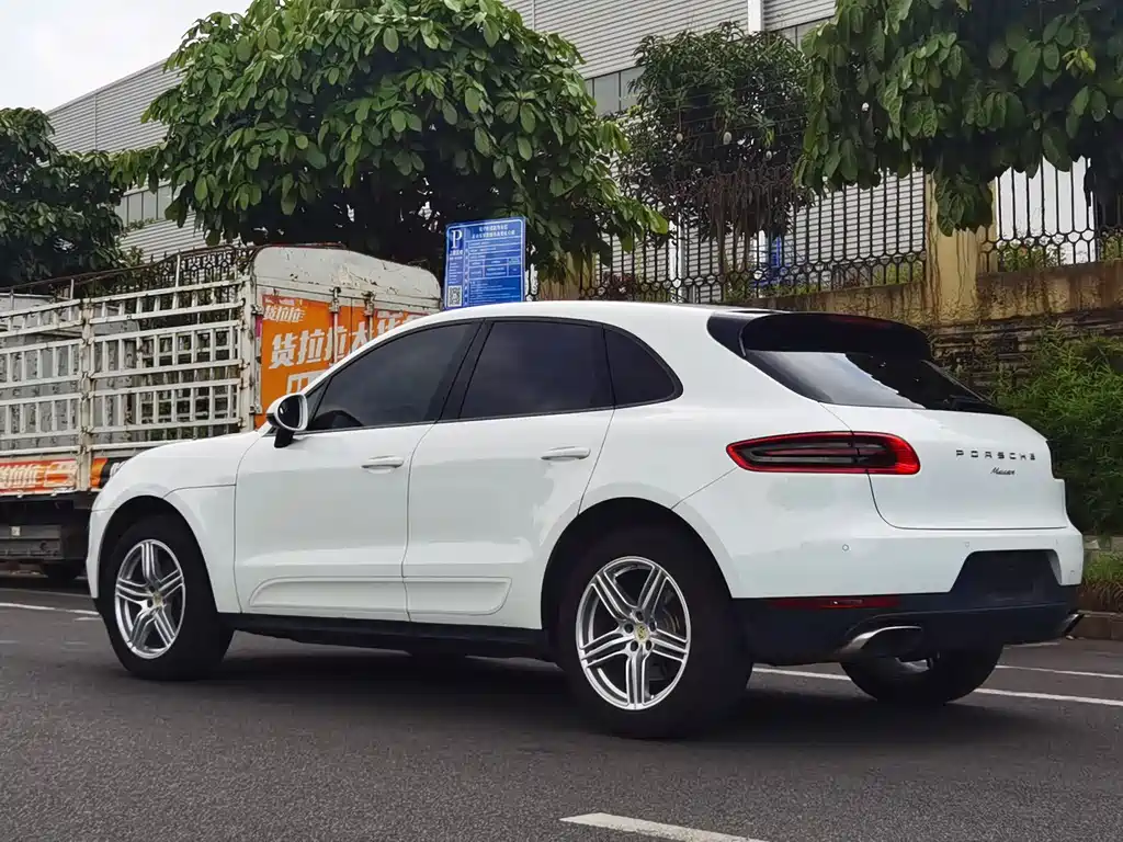 Porsche Macan 2018 — фото 4