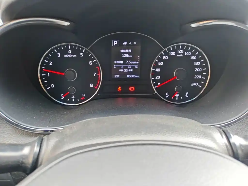 Kia K3 2018 — фото 18