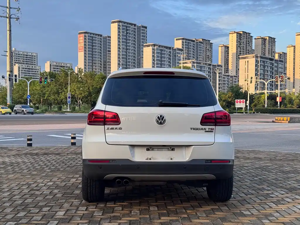 Volkswagen Tiguan 2015 — фото 10