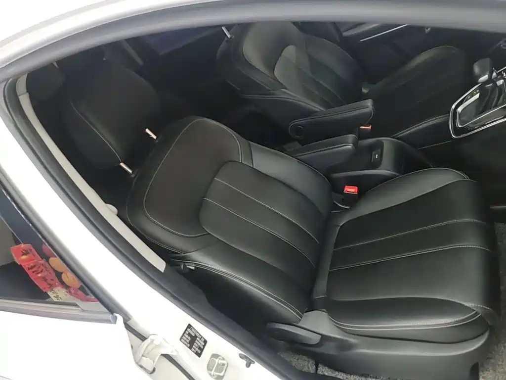 GAC Motor Trumpchi M6 2021 — фото 25