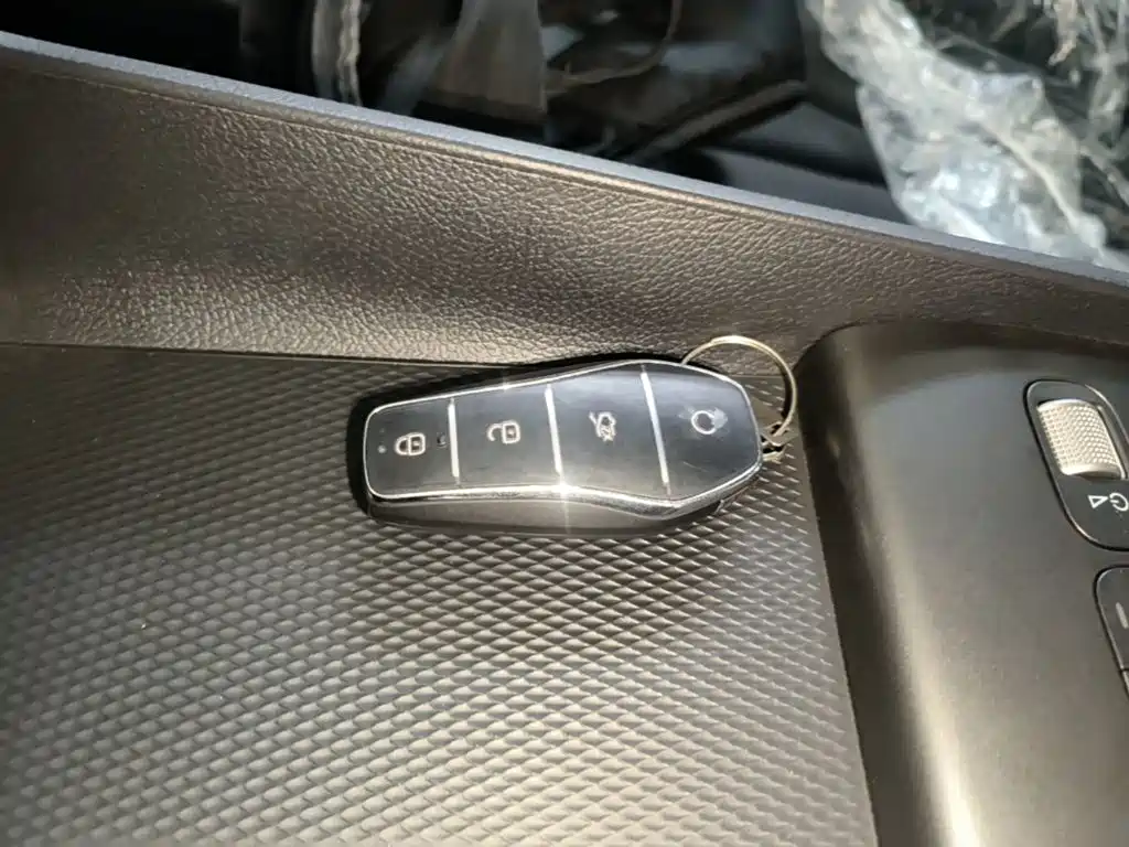 BYD Seal 05 DM-i 2026 — фото 9