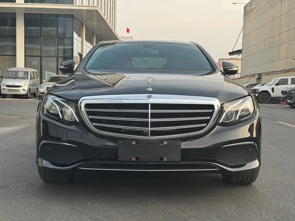 Mercedes-Benz E-Class 2019 — фото 2