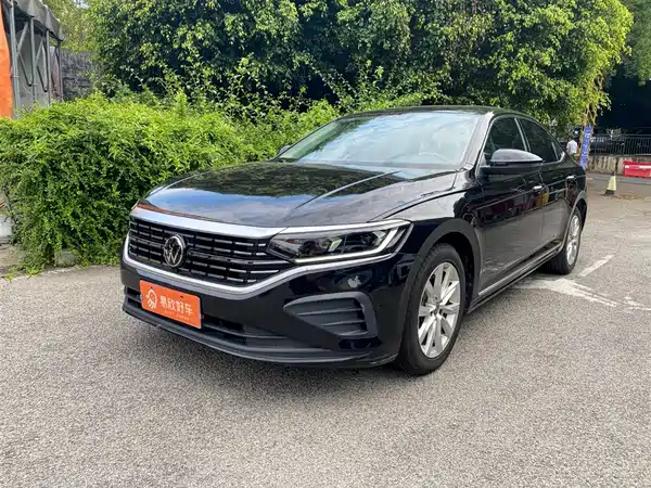 Volkswagen Passat 2024